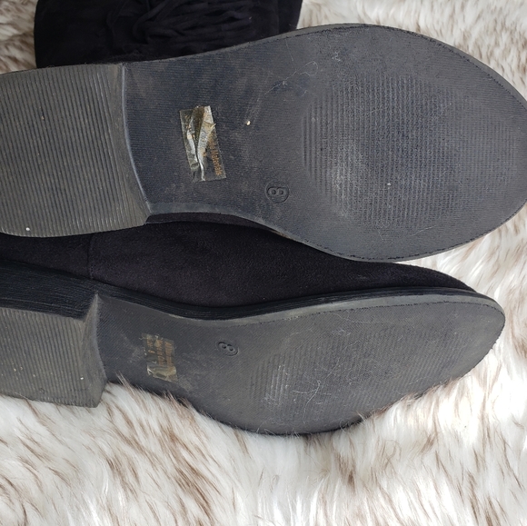 Tall black boots with fringe - Picture 3 of 4